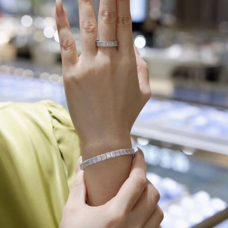 T*f*ny bracelets